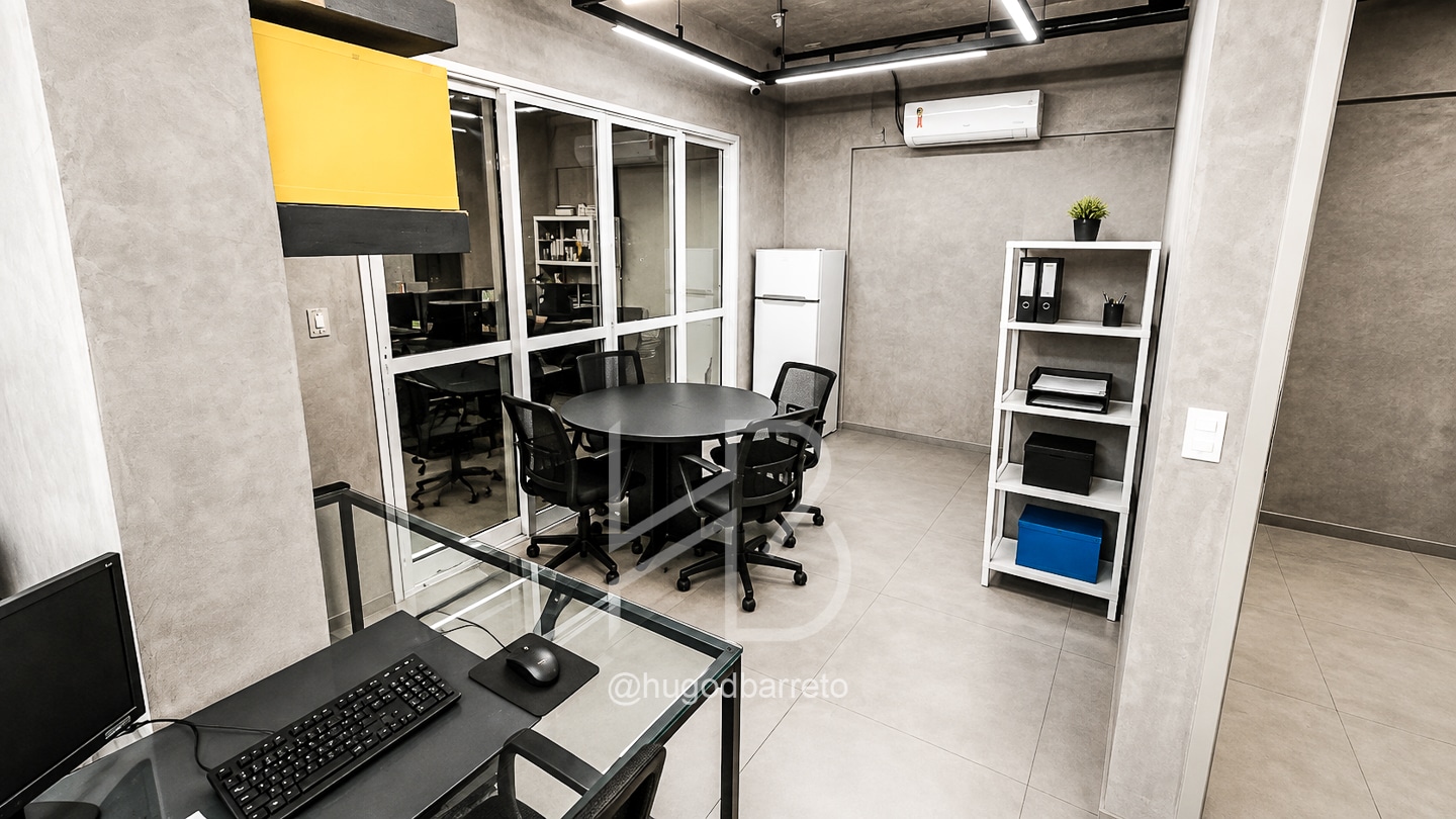 Sala Comercial à venda no Horizonte Jardins, no bairro Jardins em Aracaju - Sala Escritório Advocacia